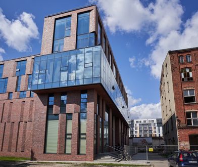 W styczniu zajęć nie będzie. Szkoła Filmowa w Łodzi szykuje się na kryzys energetyczny