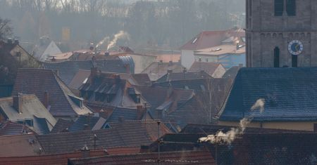 Uchwała antysmogowa. Handlarze węglem poszli do sądu. Zapadł werdykt