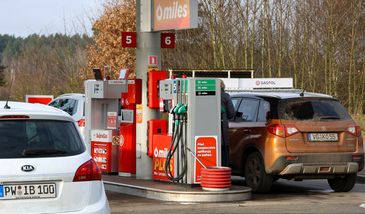 Najazd Niemców na polskie stacje. "Przy pełnym baku oszczędzam 30 euro"