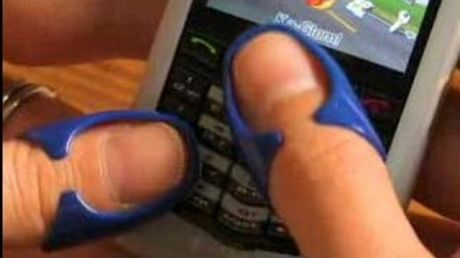 Ochraniacz kciuków dla SMSomaniaków 1