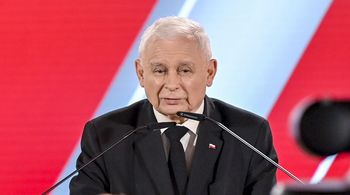 Zamawiali kebaby i pizze do domu Kaczyńskiego. Lokale dzwoniły z potwierdzeniem