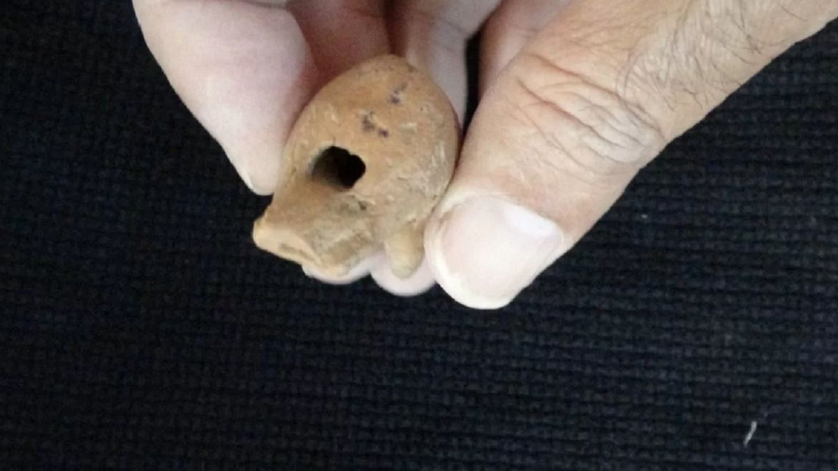 Archeolodzy znaleźli gwizdek sprzed 2 tys. lat. 