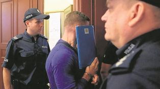 Katowice: W latach 90. był postrachem całej Polski. Słynny gangster Oczko doprowadzony do prokuratury. Usłyszał zarzuty