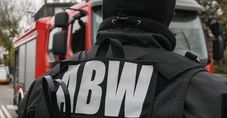 Koniec snów o polskim grafenie? Wkroczyła ABW, 5 osób zatrzymanych
