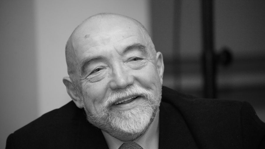 zmarł profesor Andrzej Zieniewicz. Wykładał na UW