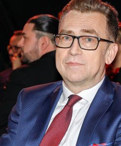Orłoś kpi ze słów Macierewicza. I pasków  TVP o marszu