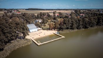 Wakacje na „świętokrzyskiej Ibizie”. Sprawdziłem, czemu Sielpia Wielka przyciąga latem takie tłumy