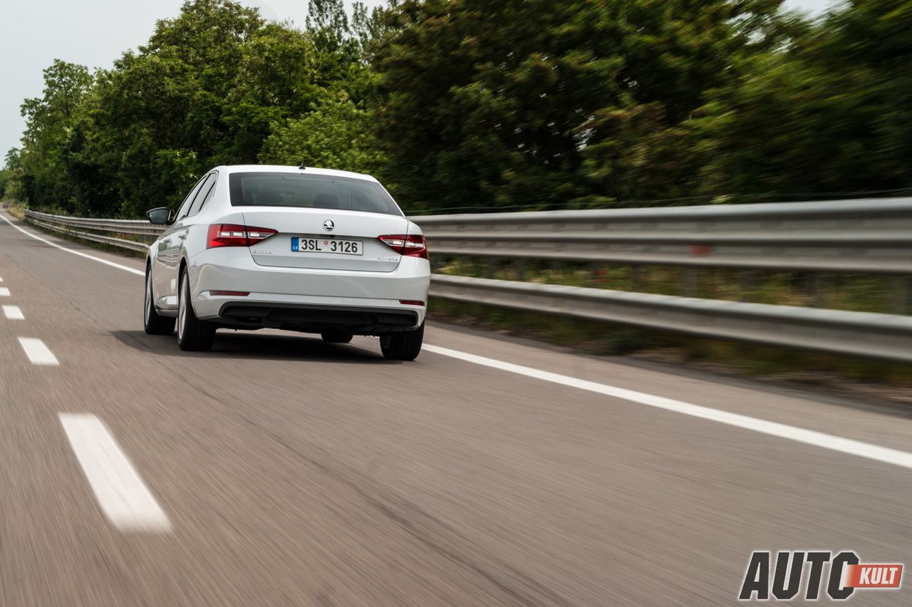 Nowa Škoda Superb 2.0 TDI (2015) - test, opinia, spalanie, cena