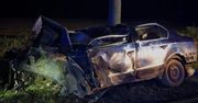 Babiec Piaseczny: Uderzył w nasyp drogowy, drzewo i dachował. Nie żyje 23-letni kierowca