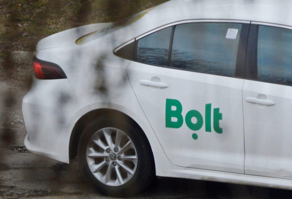 Lublin: Agresywny pasażer zaatakował kierowcę Bolta. Chciał papierosa