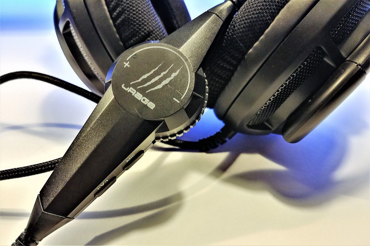 uRage SoundZ 7.1 – test wibrujących słuchawek z mikrofonem dla graczy 3