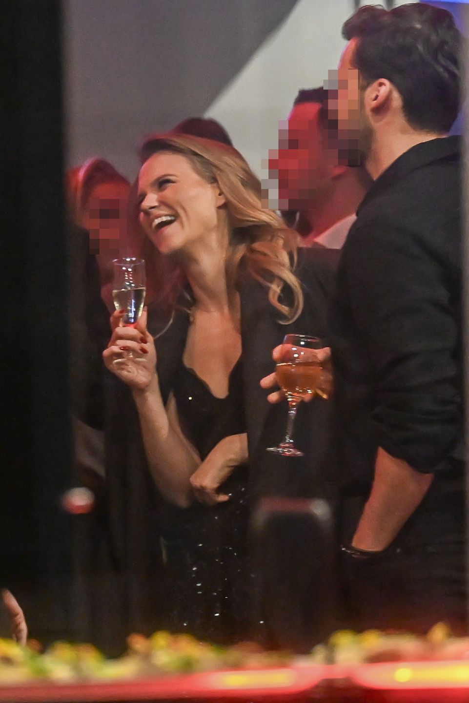 Agnieszka Kaczorowska i Marcin Rogacewicz bawią się na bankiecie
