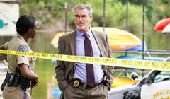 Pierce Brosnan w filmie "Spinning Man" na tropie Guya Pearce'a