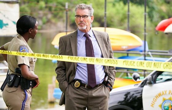 Pierce Brosnan w filmie "Spinning Man" na tropie Guya Pearce'a