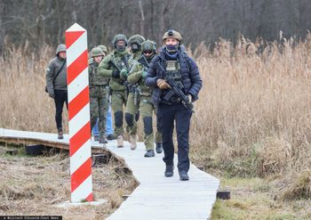 Pakt migracyjny wchodzi w życie. "Nie możemy wybierać, co się nam podoba"