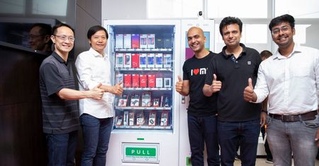 Mi Express Kiosk. Smartfony Xiaomi będą dostępne w automatach, jak batoniki