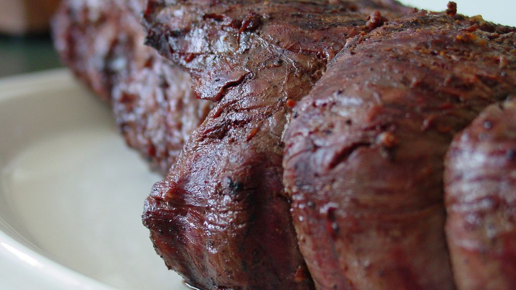 Grillowana polędwiczka wołowa bez kości (mięso i tłuszcz, III klasa mięsa)