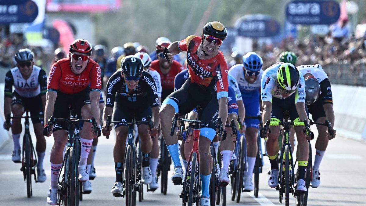 Jonathan Milan w pięknym stylu wygrał drugi etap Giro d'Italia
