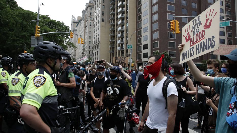 Nowy York: tysiące protestujących wyszło na ulicę. "Musimy utrzymywać presję"