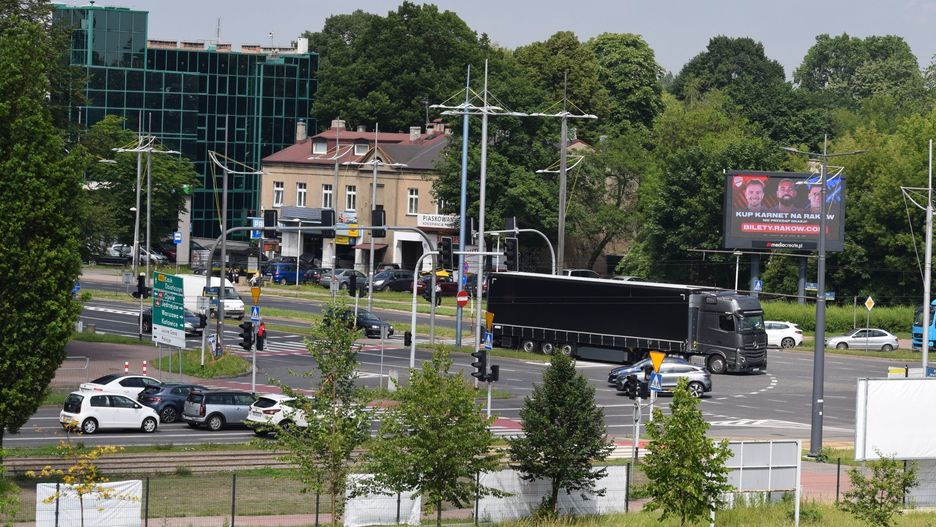 Częstochowa o krok od zwycięstwa w Rankingu Miast Przyjaznych Kierowcom 2025! Skrzyżowanie przy al. Jana Pawła II i al. Armii Krajowej