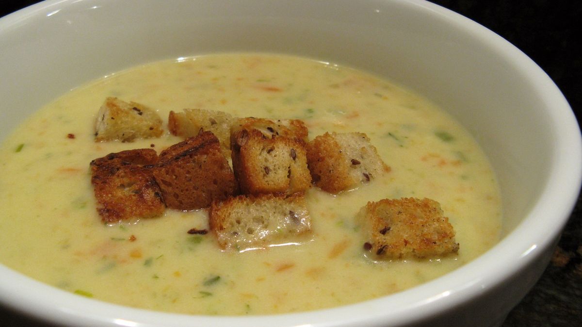 Ta zupa nie tylko rozgrzewa. Jest lepsza niż zwykły rosół.