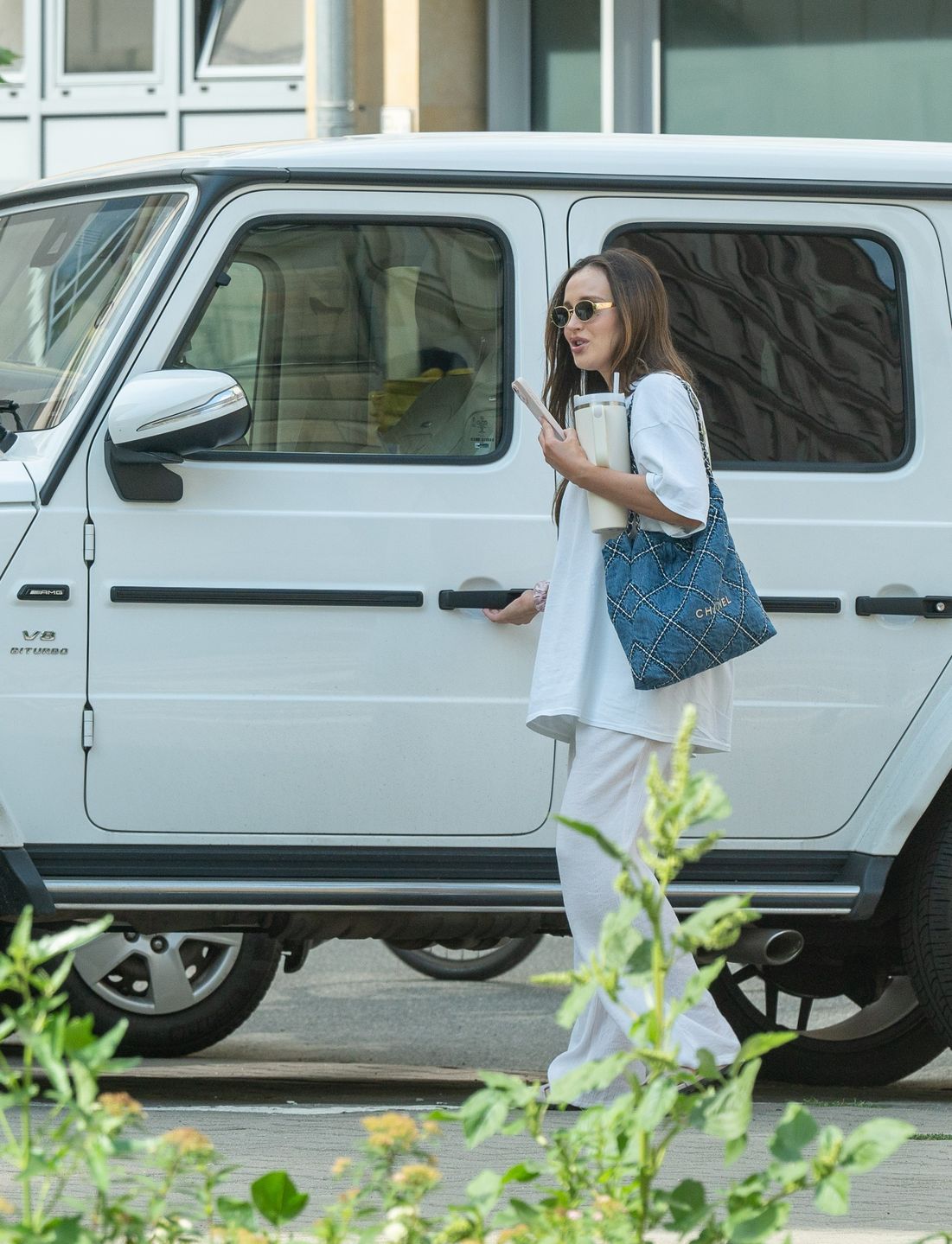 Marina Łuczenko załatwia sprawunki na mieście