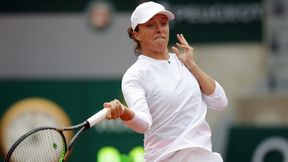 Tenis. Roland Garros. Wyśmienita Iga Świątek. Błyskawicznie wygrała I seta z Simoną Halep (WIDEO)