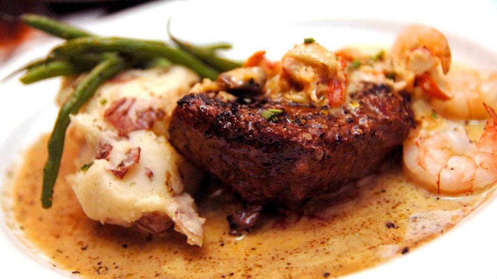 Grillowany rostbef wołowy bez kości (mięso i tłuszcz, II klasa mięsa)