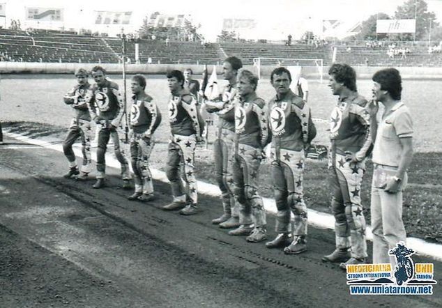 Od lewej stoją: Grzegorz Rogowski, Sławomir Tronina, Henryk Jasek, Bogusław Nowak, Andrzej Tanaś (junior), Marek Iwaniec, Bernard Jąder, Marian Wardzała, Szczepan Buczkowski.