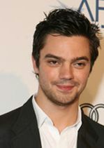 Dominic Cooper zastąpi Orlando Blooma