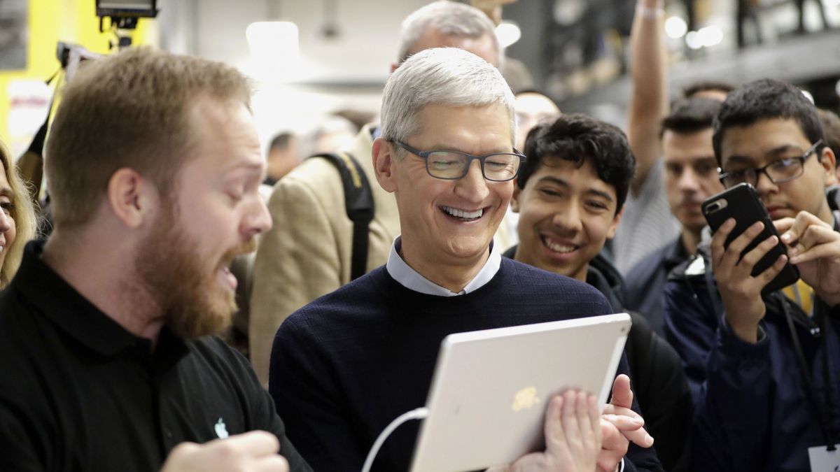 Tim Cook z podejrzeniem koronawirusa /Fot. AP/East News
