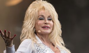 Brak szacunku po śmierci? Zniszczyli gwiazdę Dolly Parton