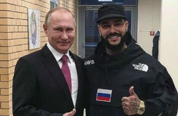 Fotografuje się z Putinem. Rosyjski raper ukarany