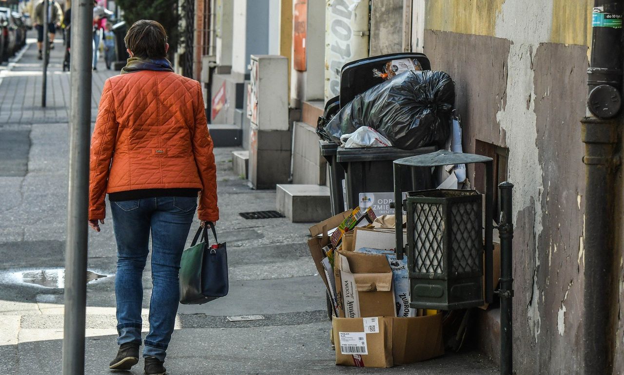 Bydgoszcz: Tutaj już niebawem mają stanąć nowe uliczne kosze na śmieci