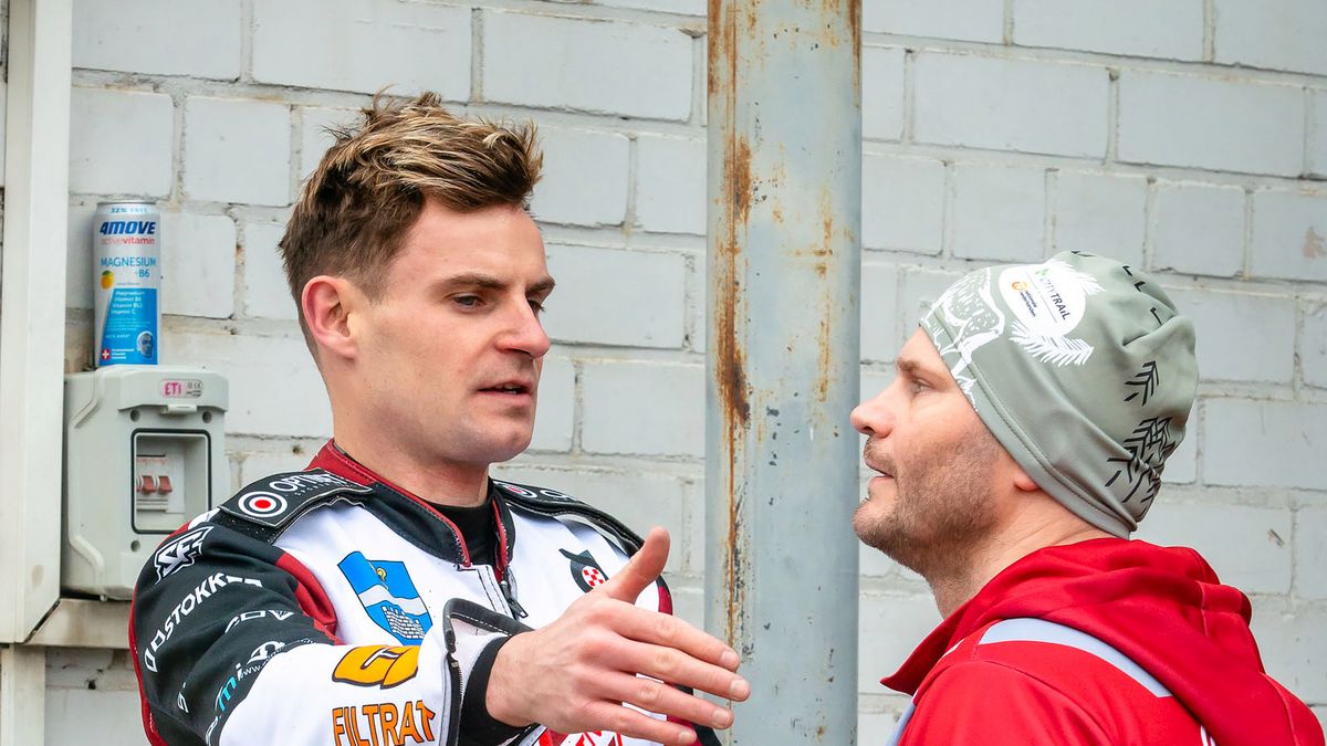 Wojciech Ogonowski / Na zdjęciu: Steven Worrall z lewej