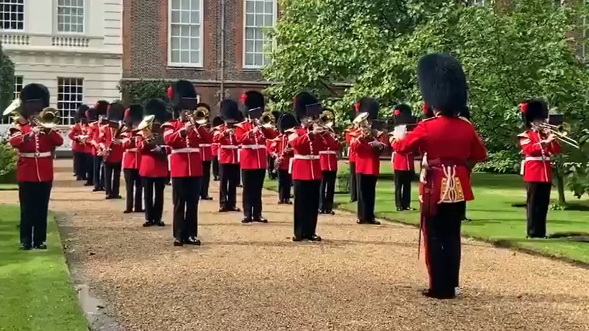 Piłkarska gorączka ogarnęła Anglię