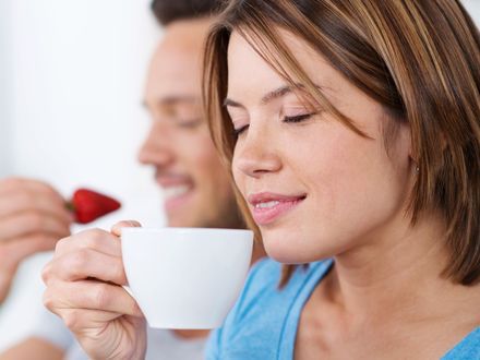 Chętniej wybieramy kawę niż alkohol czy seks?