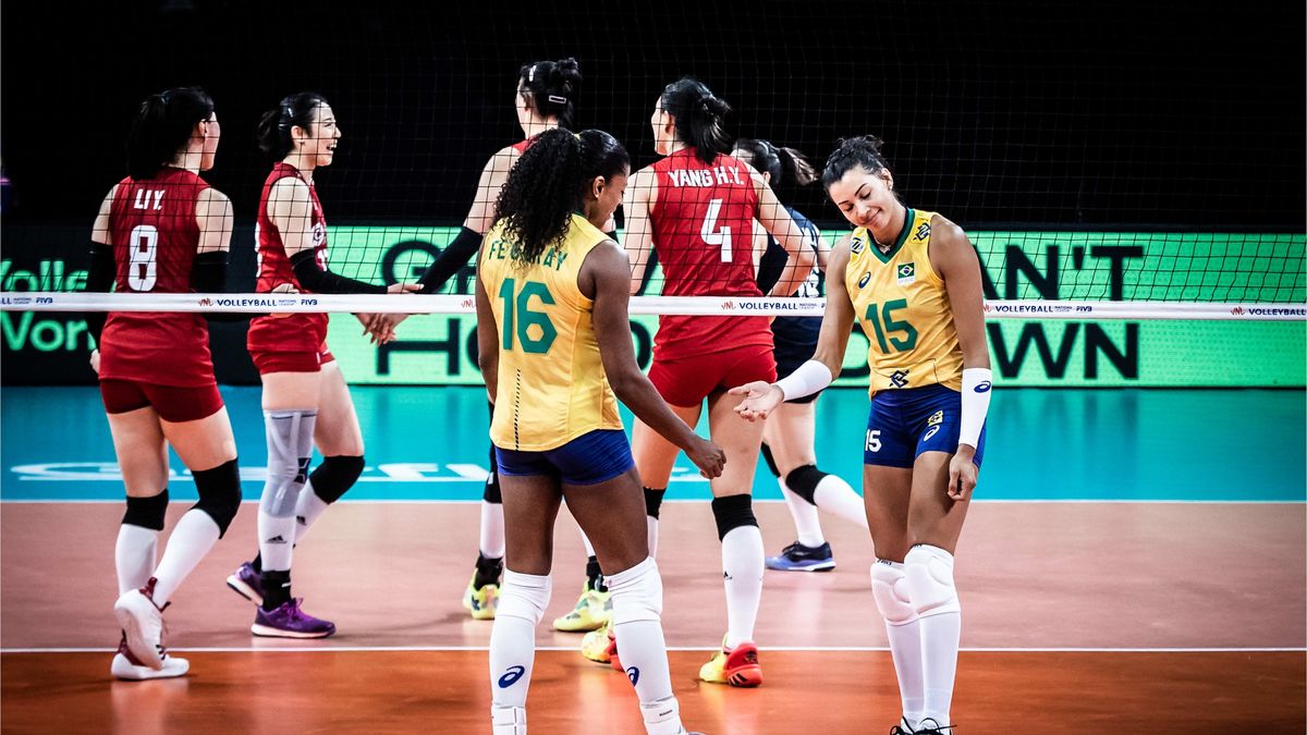 Zdjęcie okładkowe artykułu: Materiały prasowe / FIVB / Na zdjęciu: Brazylijki w meczu z Chinkami podczas Ligi Narodów