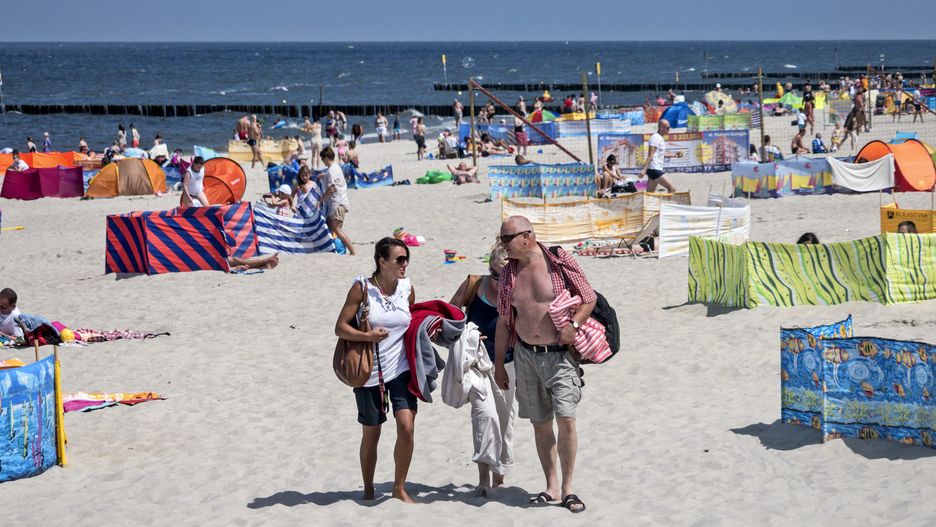 Pla�a w Ko�obrzegu
Ko�obrzeg , 17.07.2013. Nadmorska pla�a. (jo/awol) PAP/Jerzy Ocho�ski
Jerzy Ocho�ski
Ba�tyckie, Ba�tyk, kapielisko morskie, Ko�obrzeg, lato, miasto, morze, plaza, pla�a, podroze, podr�e, polska, turystyka, urlop, wakacje, wypoczynek, zachodniopomorskie, opalanie
