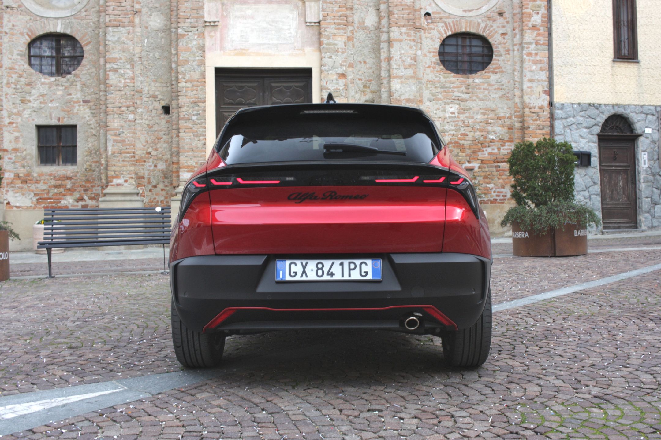 Alfa Romeo Junior Ibrida Q4