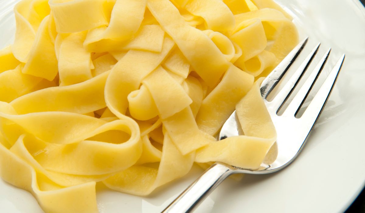 Makaron tagliatelle to jeden z najpopularniejszych makaronów - Pyszności; Foto Canva.com