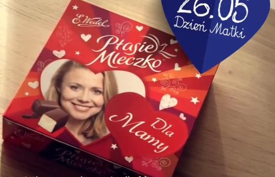 Wedel reklamuje Ptasie Mleczko dla mam spełniających się w wielu rolach (wideo)