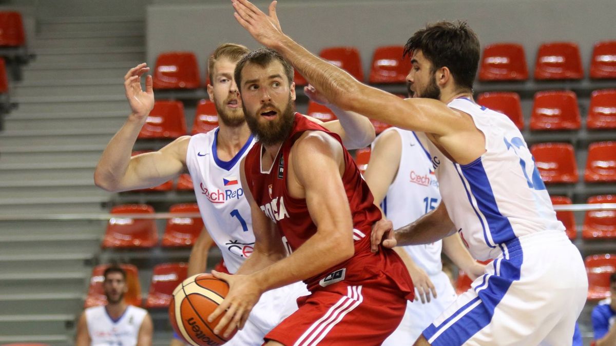 Materiały prasowe / KoszKadra / Andrzej Romański / Na zdjęciu: Olek Czyż