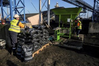 Węgiel po 1850 zł za tonę. Prezydent z PiS przekonuje: jest bardzo dobrej jakości