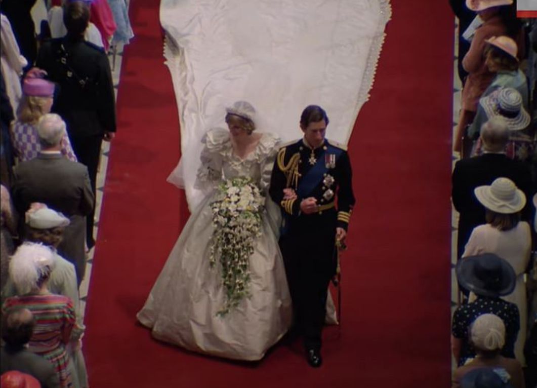 Suknia ślubna księżnej Diany była zjawiskowa