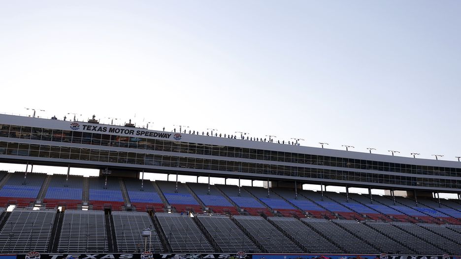 FORT WORTH, TEXAS - JUNE 06: Josef Newgarden, driver of the #1 XPEL Team Penske Chevrolet, leads the field to the green flag to start the NTT IndyCar Series - Genesys 300 at Texas Motor Speedway on June 06, 2020 in Fort Worth, Texas. (Photo by Tom Pennington/Getty Images)