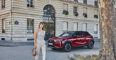 DS 3 przeszedł lifting. Już nie jest Crossbackiem, za to ma więcej mocy i nowe światła