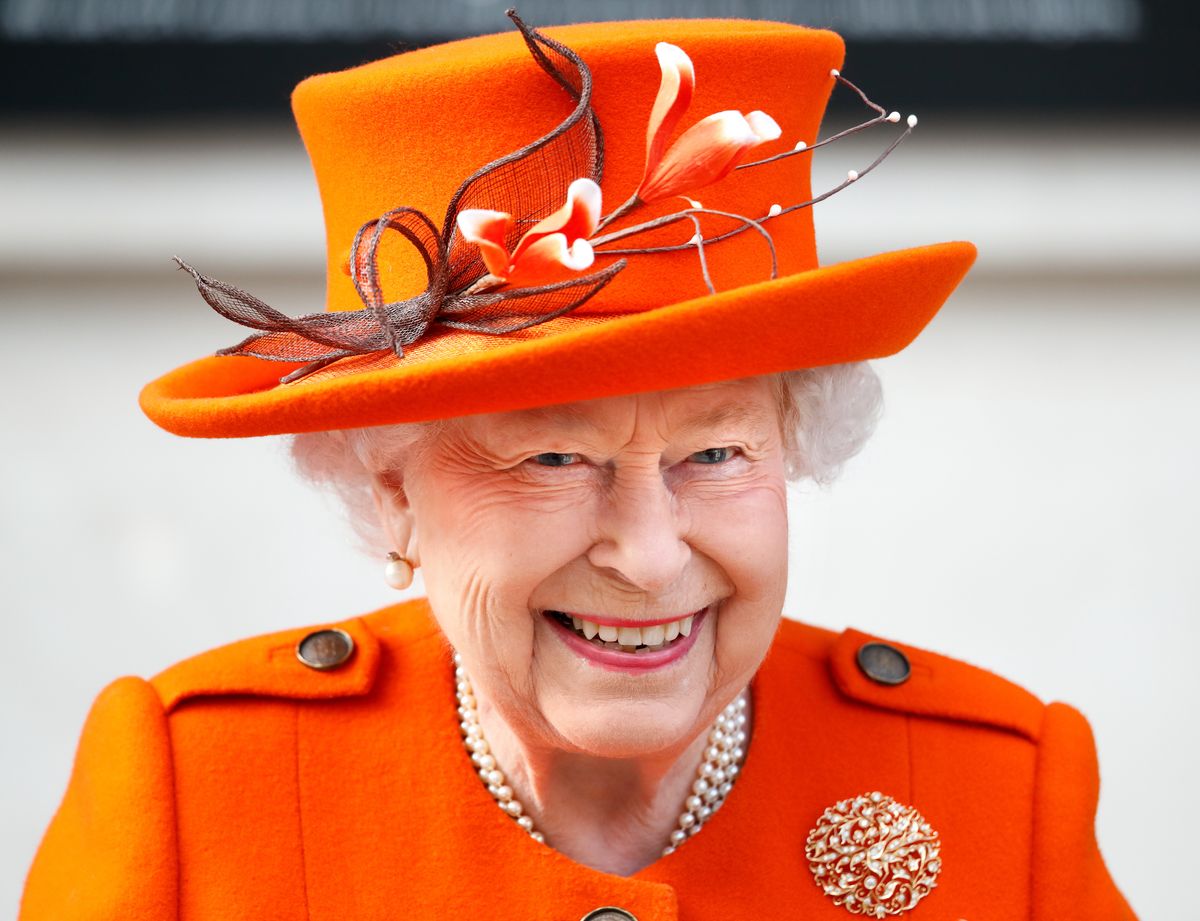 Królowa Elżbieta II uwielbiała kolorowe kreacje