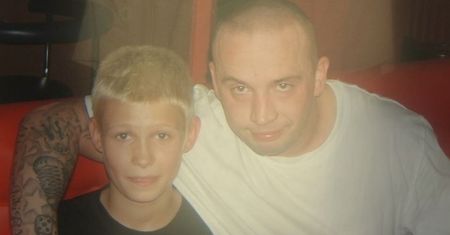 Aż trudno uwierzyć, kto to. Na zdjęciu z Peją ma 10 lat. Dziś jest gwiazdą