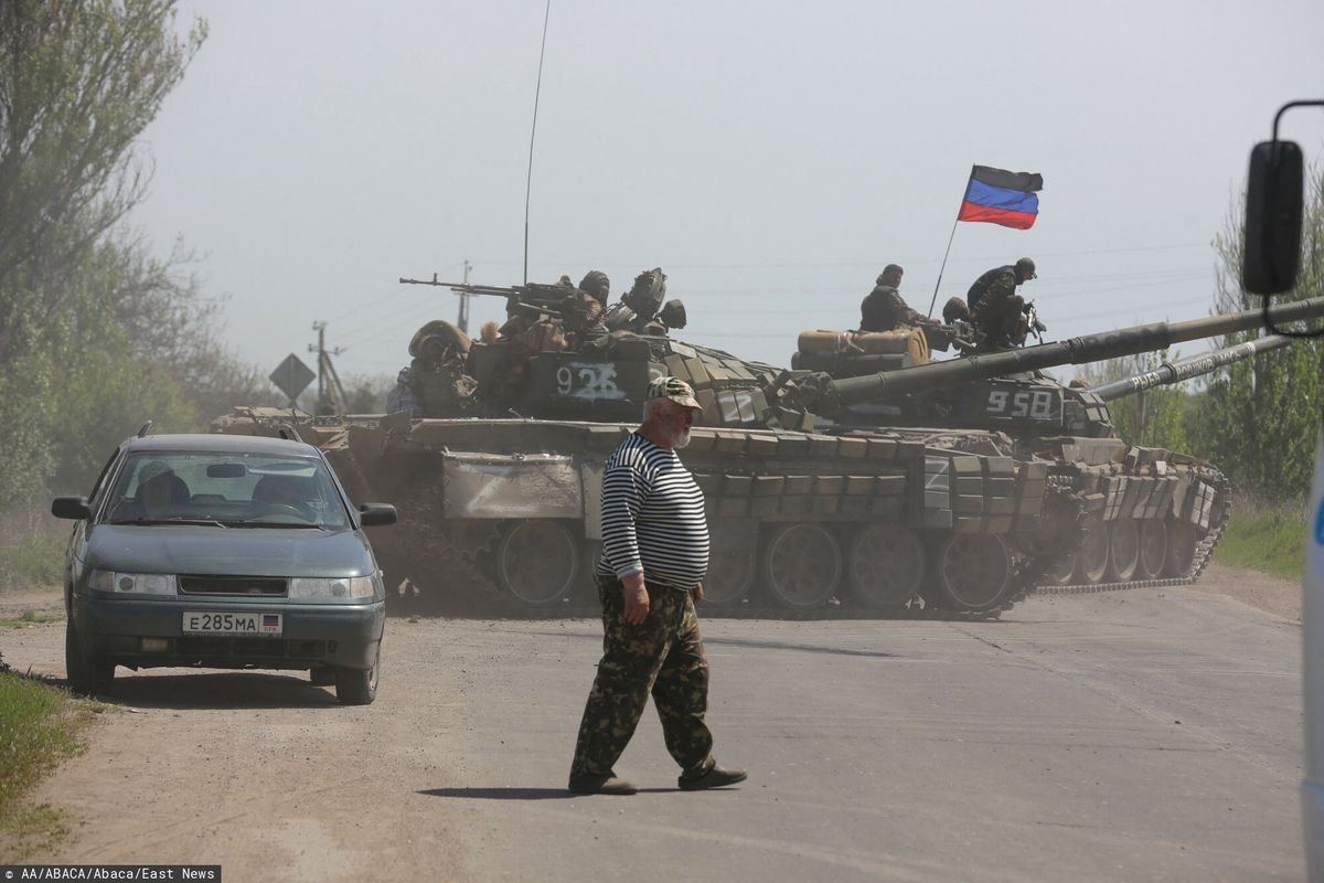 Na zdjęciu: czołg sił zbrojnych samozwańczej, prorosyjskiej tzw. republiki donieckiej w Mariupolu 